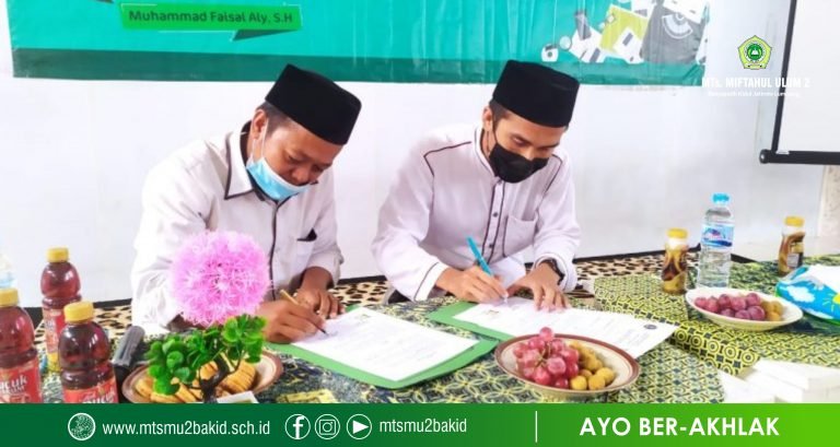 Kembangkan Entrepreneurship, MTs. Miftahul Ulum 2 MoU dengan Adeeva Group Indonesia