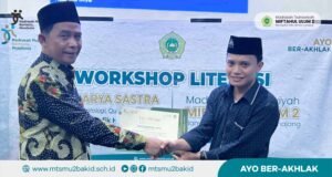 Workshop Literasi Menulis Karya Sastra Hari Kedua