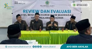 Review Visi Misi dan Kurikulum 2024-2025