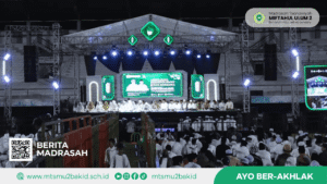 MTs Miftahul Ulum 2 Hadiri Lumajang Bersholawat dan Doa Bersama Hari Santri Nasional 2025