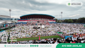 Guru MTs Miftahul Ulum 2 Hadiri Mujahadah Kubro  1 Abad NU