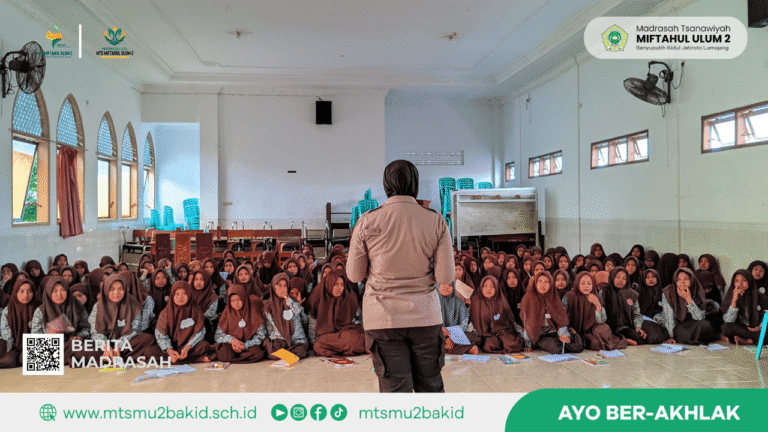 Hari Ketiga MATAMUDA: Tim Polres Lumajang Berikan Edukasi Anti-Bullying dan Ekstremisme
