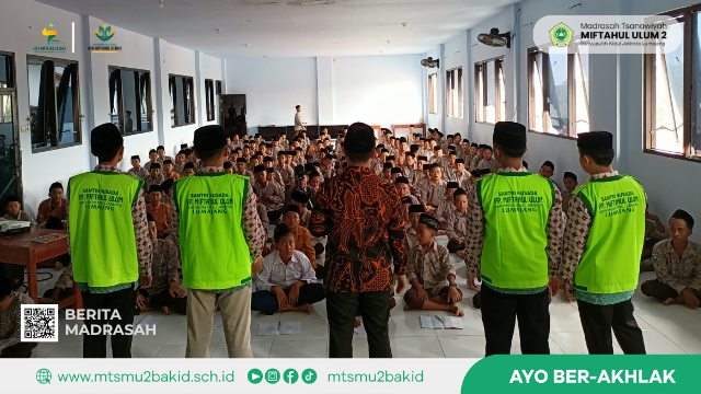 Tim Poskestren Miftahul Ulum Tanamkan Kepedulian terhadap Kebersihan dan Keasrian Lingkungan di Hari Ketiga MATAMUDA