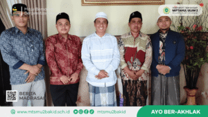 Pimpinan MTs Miftahul Ulum 2 Ziarah Haji ke Pengawas Bina