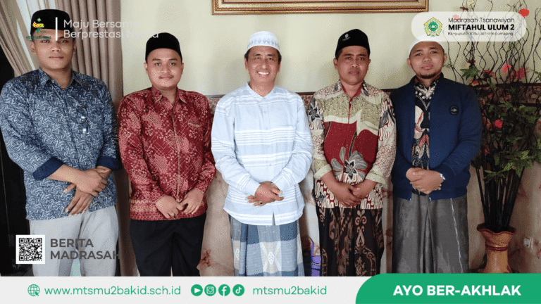 Pimpinan MTs Miftahul Ulum 2 Ziarah Haji ke Pengawas Bina
