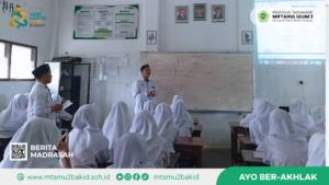 Kepala Madrasah Supervisi Pembelajaran IPA Kelas IX MTs Miftahul Ulum 2